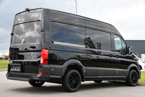 Volkswagen Crafter 35 2.0 TDI L3H3 Black Edition Adaptieve Cruise, Camera, Carplay, 177pk, Automaat, LED, Stoelverwarming, Multimedia, BOM VOL!