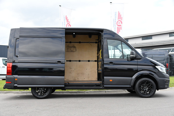 Volkswagen Crafter 35 2.0 TDI L3H3 Black Edition Adaptieve Cruise, Camera, Carplay, 177pk, Automaat, LED, Stoelverwarming, Multimedia, BOM VOL!
