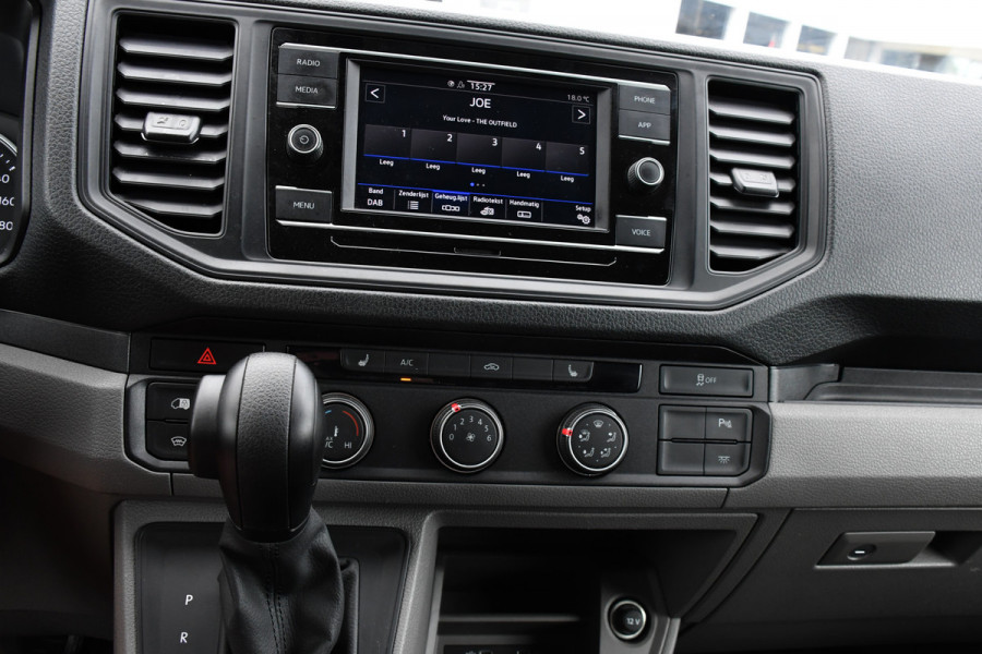 Volkswagen Crafter 35 2.0 TDI L3H3 Black Edition Adaptieve Cruise, Camera, Carplay, 177pk, Automaat, LED, Stoelverwarming, Multimedia, BOM VOL!