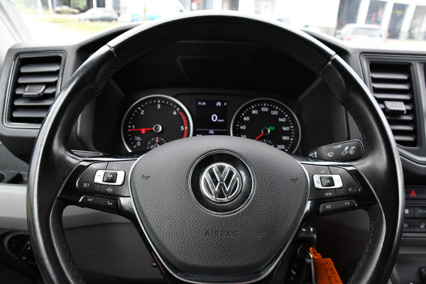 Volkswagen Crafter 35 2.0 TDI L3H3 Black Edition Adaptieve Cruise, Camera, Carplay, 177pk, Automaat, LED, Stoelverwarming, Multimedia, BOM VOL!