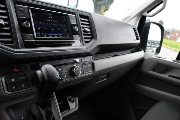 Volkswagen Crafter 35 2.0 TDI L3H3 Black Edition Adaptieve Cruise, Camera, Carplay, 177pk, Automaat, LED, Stoelverwarming, Multimedia, BOM VOL!