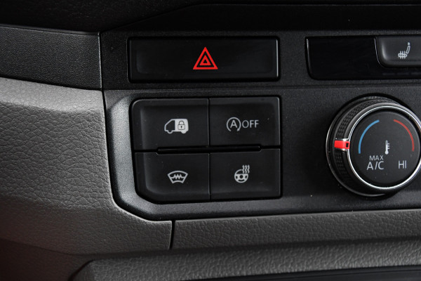 Volkswagen Crafter 35 2.0 TDI L3H3 Black Edition Adaptieve Cruise, Camera, Carplay, 177pk, Automaat, LED, Stoelverwarming, Multimedia, BOM VOL!