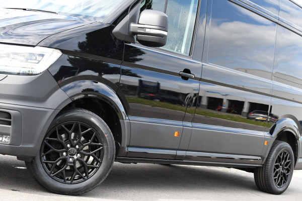 Volkswagen Crafter 35 2.0 TDI L3H3 Black Edition Adaptieve Cruise, Camera, Carplay, 177pk, Automaat, LED, Stoelverwarming, Multimedia, BOM VOL!