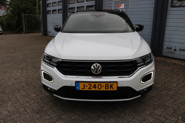 Volkswagen T-Roc 1.5 TSI Sport Autom Xenon Keyless Virtual cockpit Navi Camera Bj:2020 Volkswagen T-Roc 1.5 TSI Sport Autom Xenon Keyless Virtual cockpit Navi Camera Bj:2020