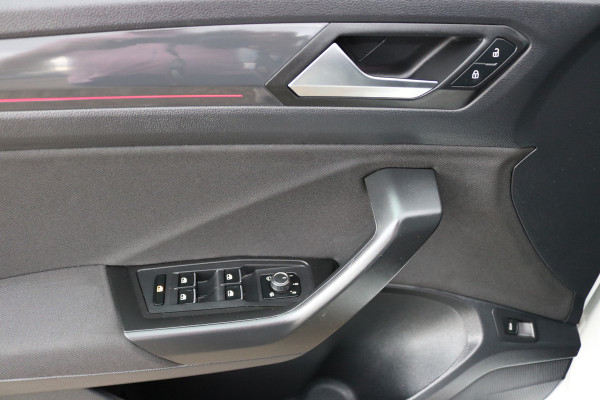 Volkswagen T-Roc 1.5 TSI Sport Autom Xenon Keyless Virtual cockpit Navi Camera Bj:2020 Volkswagen T-Roc 1.5 TSI Sport Autom Xenon Keyless Virtual cockpit Navi Camera Bj:2020