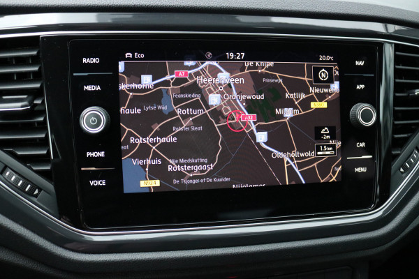 Volkswagen T-Roc 1.5 TSI Sport Autom Xenon Keyless Virtual cockpit Navi Camera Bj:2020 Volkswagen T-Roc 1.5 TSI Sport Autom Xenon Keyless Virtual cockpit Navi Camera Bj:2020