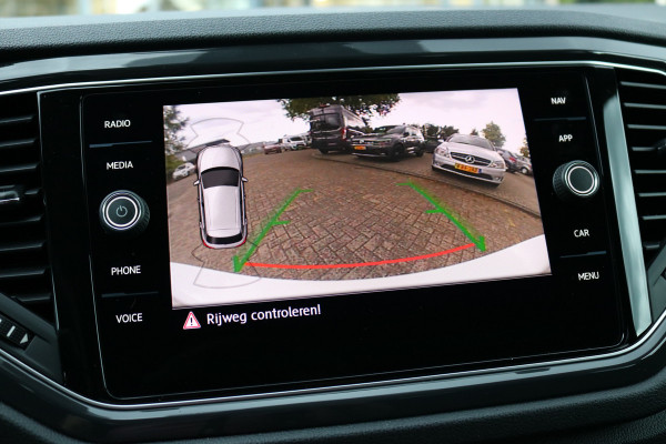 Volkswagen T-Roc 1.5 TSI Sport Autom Xenon Keyless Virtual cockpit Navi Camera Bj:2020 Volkswagen T-Roc 1.5 TSI Sport Autom Xenon Keyless Virtual cockpit Navi Camera Bj:2020