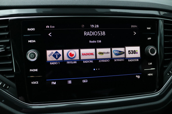 Volkswagen T-Roc 1.5 TSI Sport Autom Xenon Keyless Virtual cockpit Navi Camera Bj:2020 Volkswagen T-Roc 1.5 TSI Sport Autom Xenon Keyless Virtual cockpit Navi Camera Bj:2020