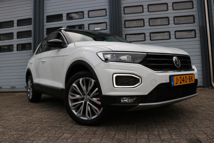 Volkswagen T-Roc 1.5 TSI Sport Autom Xenon Keyless Virtual cockpit Navi Camera Bj:2020 Volkswagen T-Roc 1.5 TSI Sport Autom Xenon Keyless Virtual cockpit Navi Camera Bj:2020