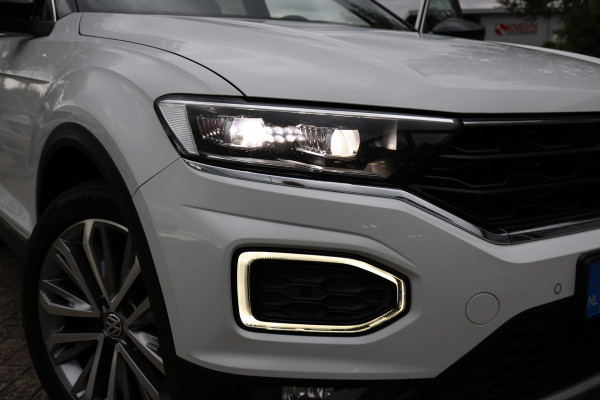 Volkswagen T-Roc 1.5 TSI Sport Autom Xenon Keyless Virtual cockpit Navi Camera Bj:2020 Volkswagen T-Roc 1.5 TSI Sport Autom Xenon Keyless Virtual cockpit Navi Camera Bj:2020