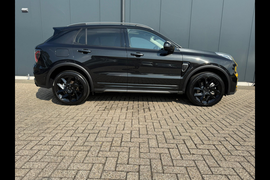 Lynk & Co 01 1.5 * Black pakket * Navigatie * Camera * Stoelverwarming *