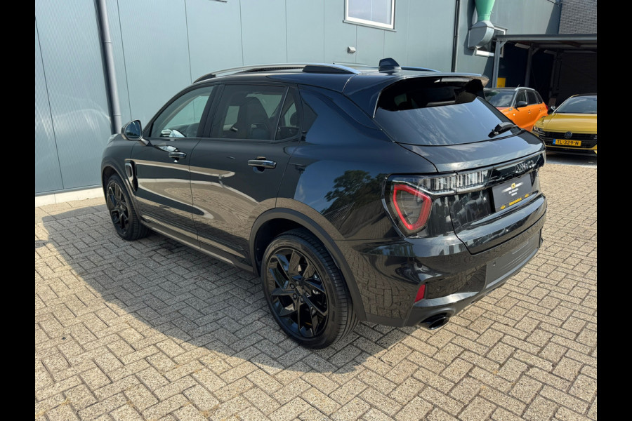 Lynk & Co 01 1.5 * Black pakket * Navigatie * Camera * Stoelverwarming *