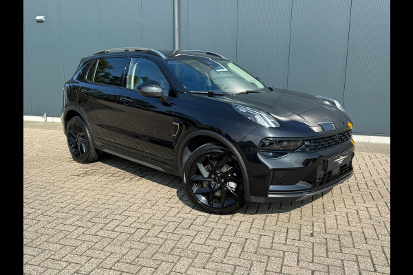Lynk & Co 01 1.5 * Black pakket * Navigatie * Camera * Stoelverwarming *