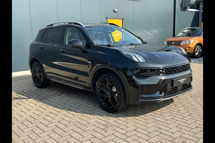 Lynk & Co 01 1.5 * Black pakket * Navigatie * Camera * Stoelverwarming *