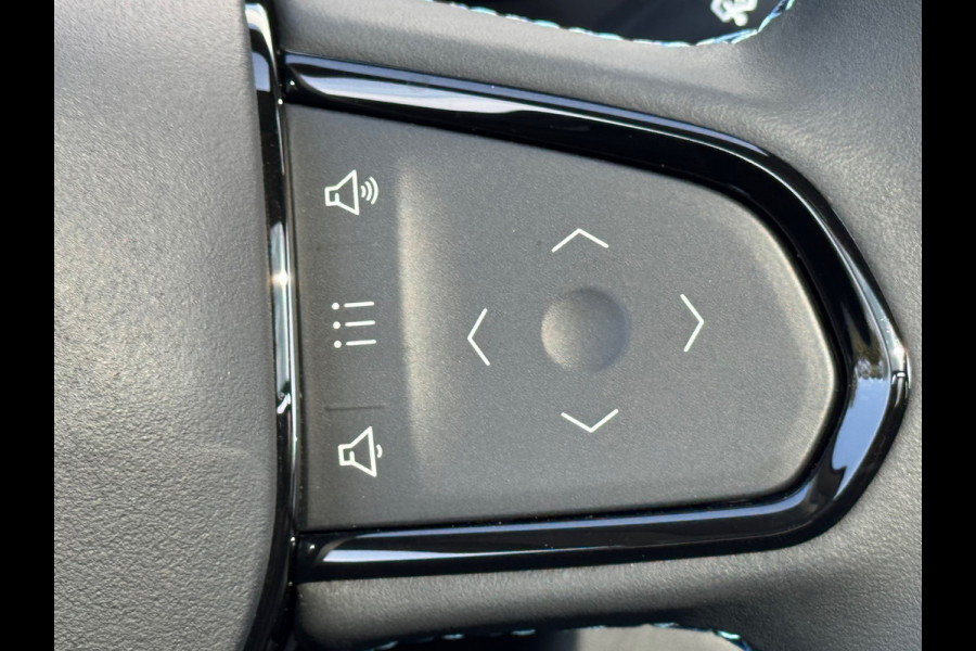 Lynk & Co 01 1.5 * Black pakket * Navigatie * Camera * Stoelverwarming *