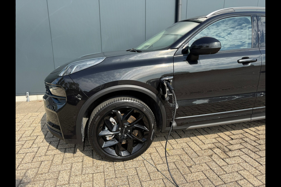 Lynk & Co 01 1.5 * Black pakket * Navigatie * Camera * Stoelverwarming *
