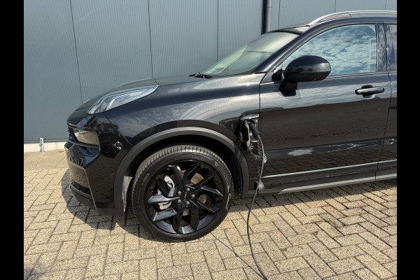 Lynk & Co 01 1.5 * Black pakket * Navigatie * Camera * Stoelverwarming *