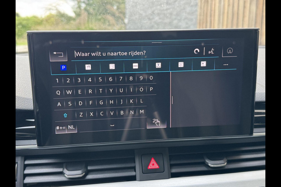 Audi A4 Avant 40 TFSI S-line Automaat | Volleer | Adaptieve cruise control | Lane assist | Afgevlakt sportstuur | Grootlichtassistent |