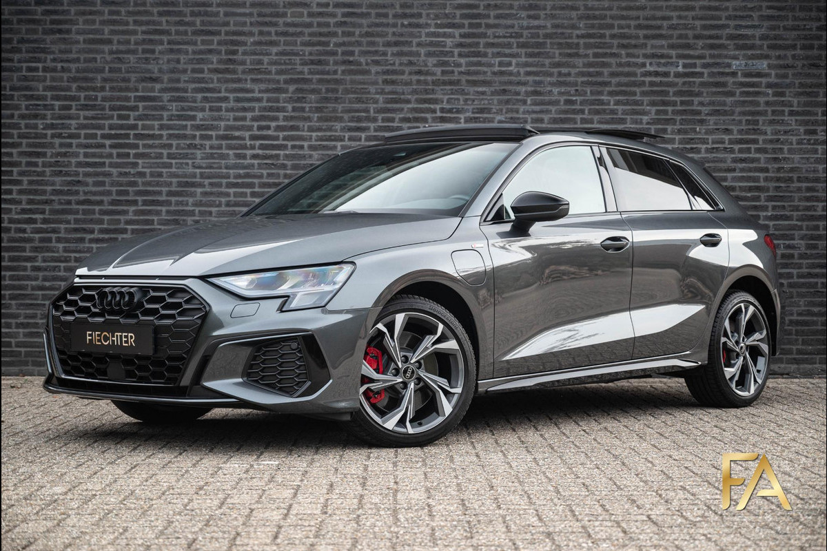Audi A3 Sportback 45 TFSI e S Line Competition Panodak|18Inch|Sfeerverlichting|Daytonagrau