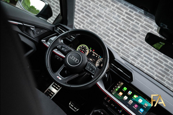 Audi A3 Sportback 45 TFSI e S Line Competition Panodak|18Inch|Sfeerverlichting|Daytonagrau