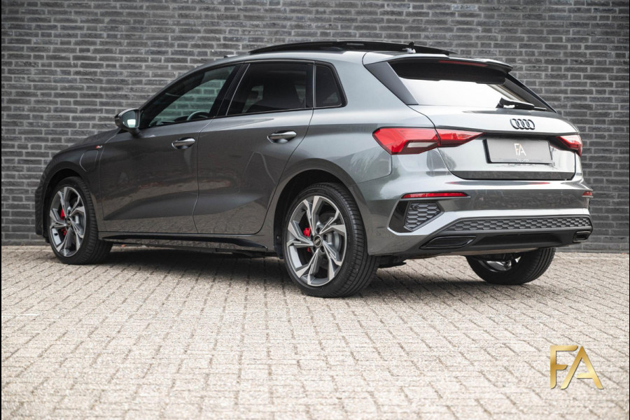 Audi A3 Sportback 45 TFSI e S Line Competition Panodak|18Inch|Sfeerverlichting|Daytonagrau