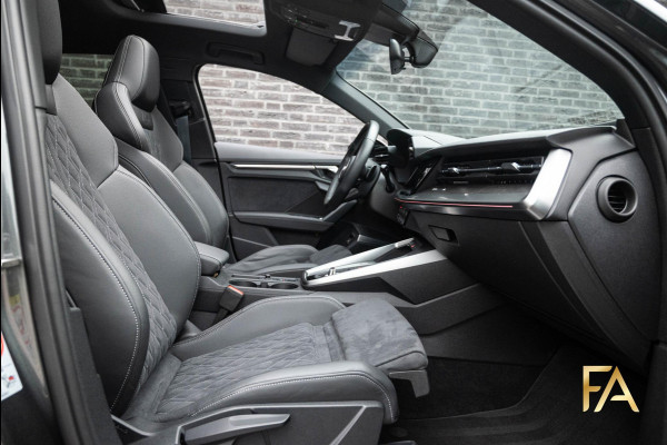 Audi A3 Sportback 45 TFSI e S Line Competition Panodak|18Inch|Sfeerverlichting|Daytonagrau