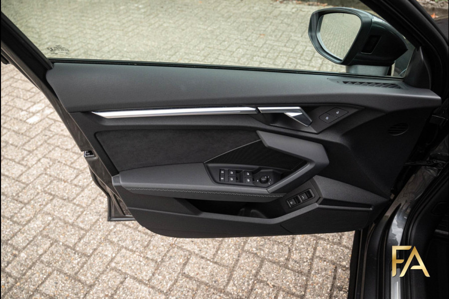Audi A3 Sportback 40 TFSI e S Line PANO|RSseats|Ambianceverlichting|18Inch|MatrixLED