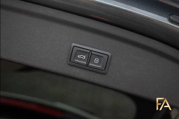 Audi A3 Sportback 40 TFSI e S Line PANO|RSseats|Ambianceverlichting|18Inch|MatrixLED