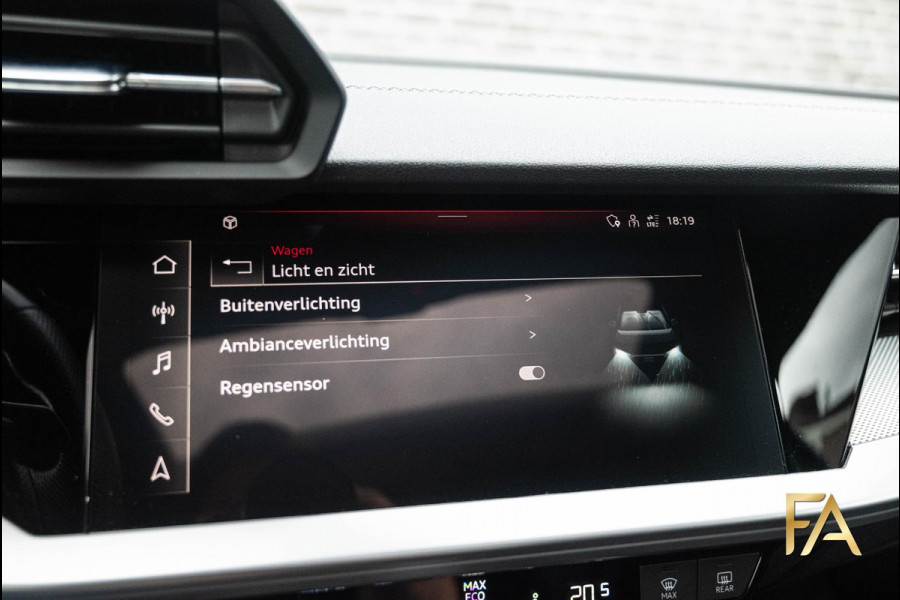 Audi A3 Sportback 40 TFSI e S Line PANO|RSseats|Ambianceverlichting|18Inch|MatrixLED