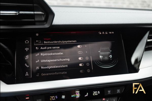 Audi A3 Sportback 40 TFSI e S Line PANO|RSseats|Ambianceverlichting|18Inch|MatrixLED