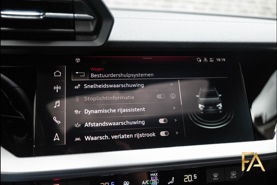 Audi A3 Sportback 40 TFSI e S Line PANO|RSseats|Ambianceverlichting|18Inch|MatrixLED