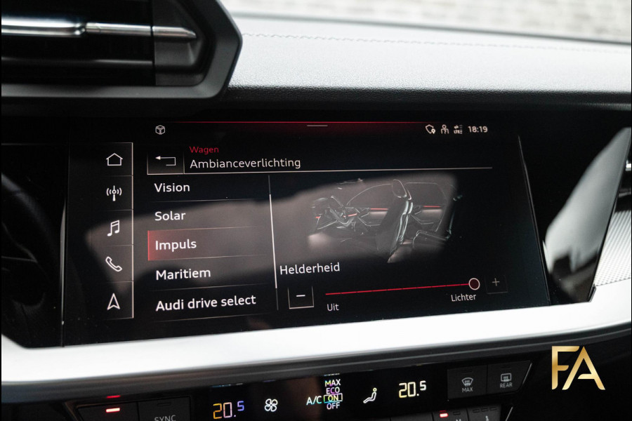Audi A3 Sportback 40 TFSI e S Line PANO|RSseats|Ambianceverlichting|18Inch|MatrixLED