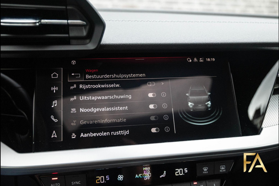Audi A3 Sportback 40 TFSI e S Line PANO|RSseats|Ambianceverlichting|18Inch|MatrixLED