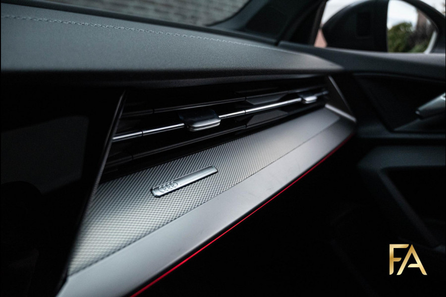 Audi A3 Sportback 40 TFSI e S Line PANO|RSseats|Ambianceverlichting|18Inch|MatrixLED