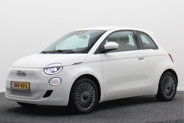 Fiat 500E Icon 42 kWh Virtual Cockpit, Camera, Rijstrooksensor, Cruise, Apple Carplay, DAB, 16''