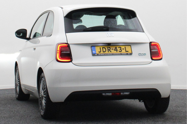 Fiat 500E Icon 42 kWh Virtual Cockpit, Camera, Rijstrooksensor, Cruise, Apple Carplay, DAB, 16''