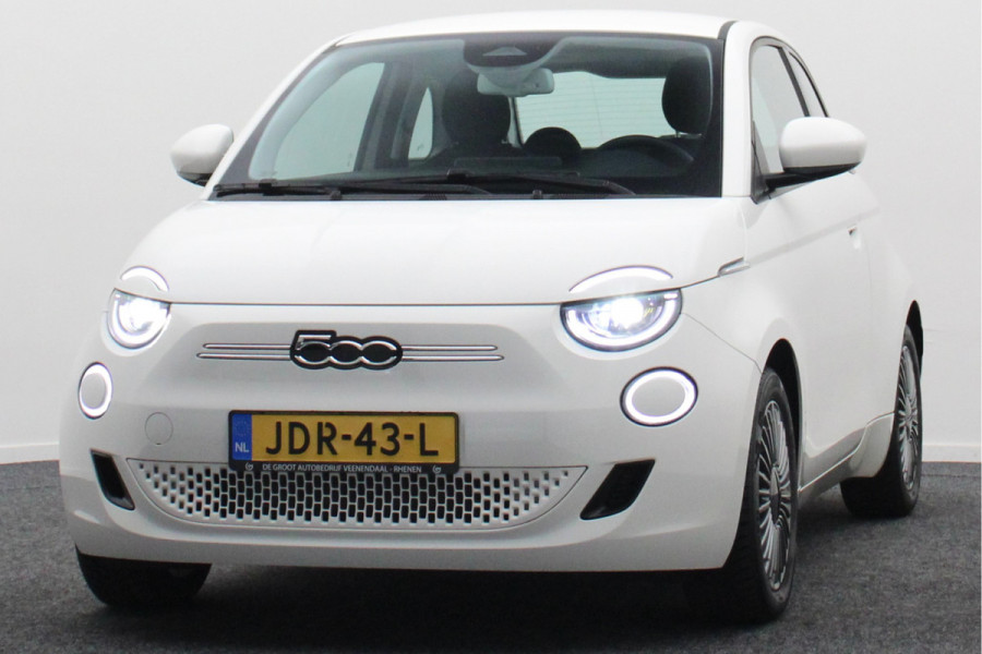 Fiat 500E Icon 42 kWh Virtual Cockpit, Camera, Rijstrooksensor, Cruise, Apple Carplay, DAB, 16''