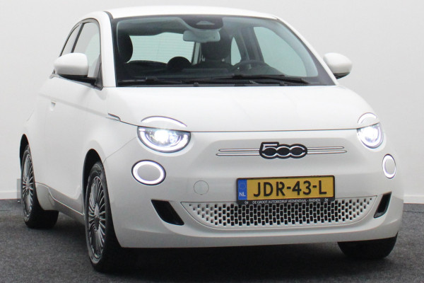 Fiat 500E Icon 42 kWh Virtual Cockpit, Camera, Rijstrooksensor, Cruise, Apple Carplay, DAB, 16''