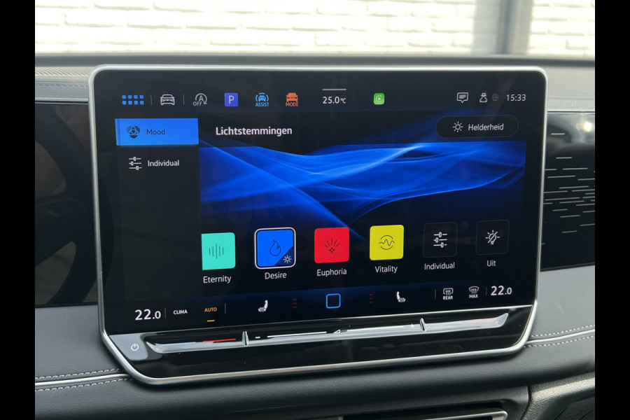 Volkswagen Tiguan 1.5 eTSI Elegance | Pano | IQ LIght | 360 Camera | 18 inch