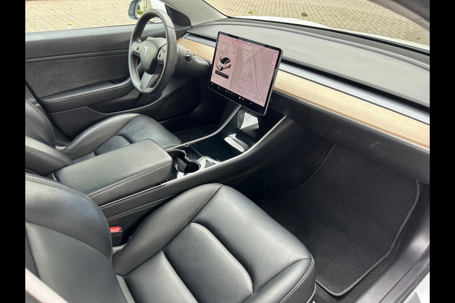 Tesla Model 3 Long Range AWD 75 kWh 87% SOH Trekhaak (fiets) Rijklaarprijs!