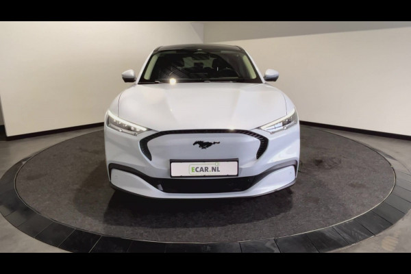 Ford Mustang Mach-E Extended RWD 98 kWh | Achteruitrijcamera | Intelligent adaptive cruise control & speed assist