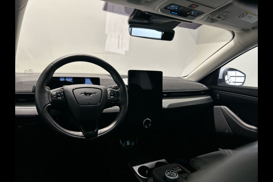 Ford Mustang Mach-E Extended RWD 98 kWh | Achteruitrijcamera | Intelligent adaptive cruise control & speed assist