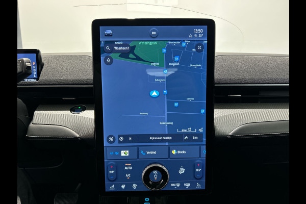 Ford Mustang Mach-E Extended RWD 98 kWh | Achteruitrijcamera | Intelligent adaptive cruise control & speed assist