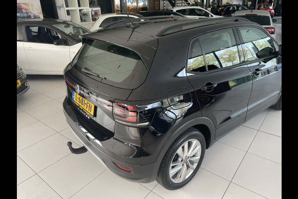 Volkswagen T-Cross 1.0 TSI Life Achteruitrijcamera - Cruise control - Airco - Trekhaak - Dakrails - Stuur leder - Stuur multifunctioneel