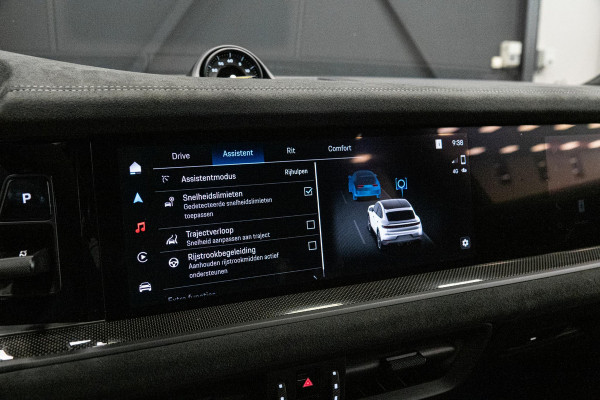 Porsche Cayenne Coupé 4.0 Turbo E-Hybrid GT *Vierwielbesturing / Burmester / Bijrijdersdisplay / Keramisch / Sport-Chrono / Sport-Design*