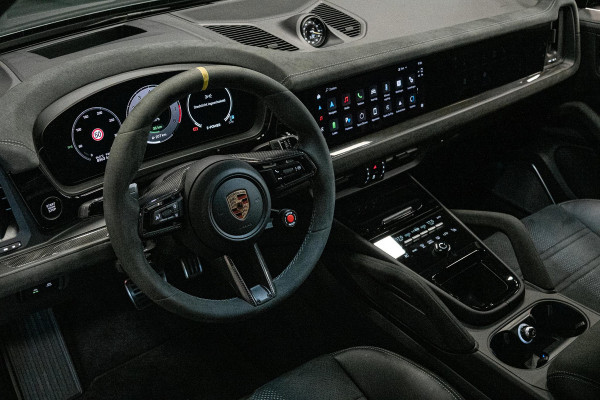 Porsche Cayenne Coupé 4.0 Turbo E-Hybrid GT *Vierwielbesturing / Burmester / Bijrijdersdisplay / Keramisch / Sport-Chrono / Sport-Design*