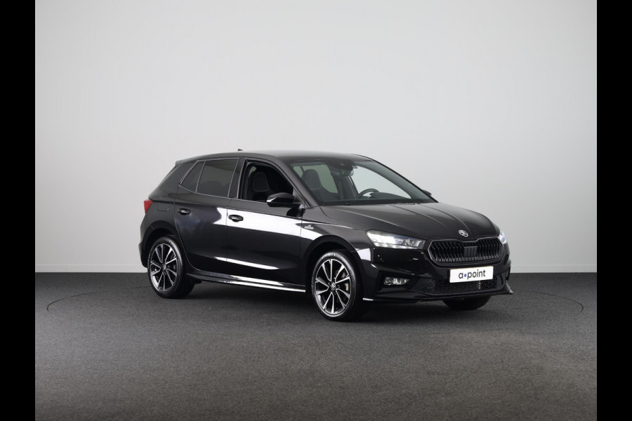 Škoda Fabia 1.0 TSI Monte Carlo 115 pk Automaat (DSG) | Verlengde garantie | Navigatie via App | Parkeersensoren | Achteruitrijcamera | Adaptieve cruise control | Stoelverwarming |