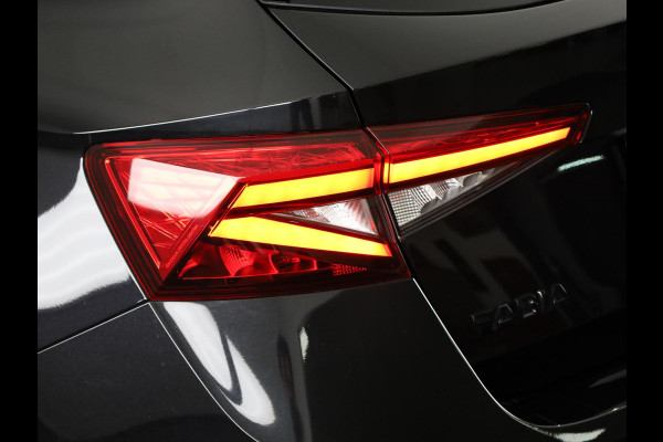 Škoda Fabia 1.0 TSI Monte Carlo 115 pk Automaat (DSG) | Verlengde garantie | Navigatie via App | Parkeersensoren | Achteruitrijcamera | Adaptieve cruise control | Stoelverwarming |