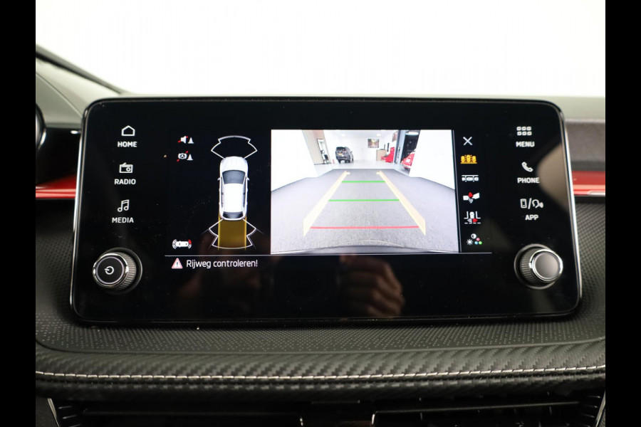 Škoda Fabia 1.0 TSI Monte Carlo 115 pk Automaat (DSG) | Verlengde garantie | Navigatie via App | Parkeersensoren | Achteruitrijcamera | Adaptieve cruise control | Stoelverwarming |