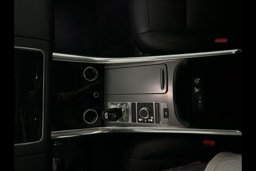 Land Rover Range Rover Sport P400e HSE Dynamic Stealth | Glazen panoramadak | Achteruitrijcamera | Elektrisch verstelbare stoelen met memory